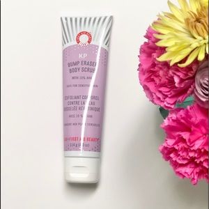 First Aid Beauty KP Bump Eraser Body Scrub